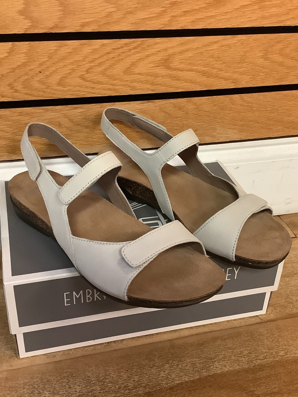 Dansko Ronda Milled Nubuck Ivory